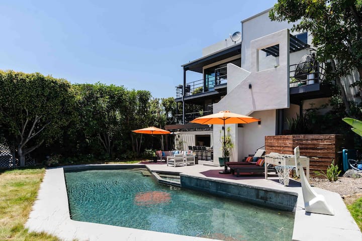 Sophisticated Designer Home w/ Guest House & Pool!