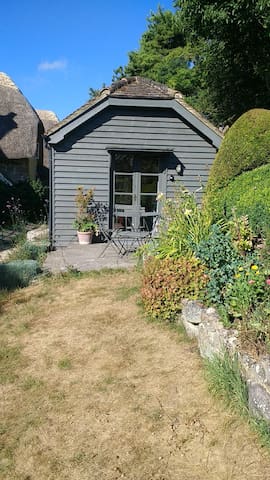 The Studio, 41, The Dene