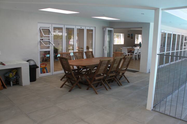 Family Friendly home in quaint area gallery image 2