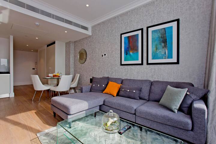 Beautiful 2 Bedroom apartment in Covent Garden gallery image 2
