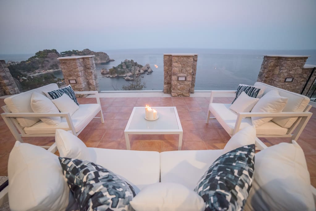 SPARVIERO APARTMENT ISOLA BELLA Sea View + Jacuzzi