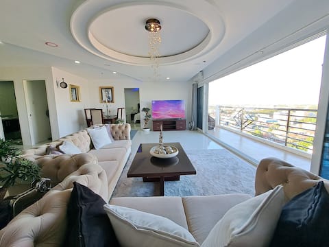 VIP 2BR Penthouse-Kandi Palace 155sqm w/ Jacuzzi