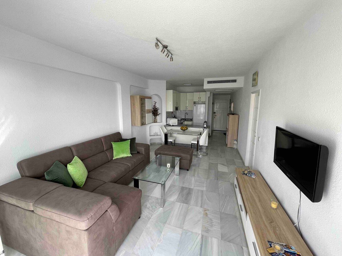 Top performing Airbnb: Luxury Penthouse with beautiful view Club Atlantis in Adeje