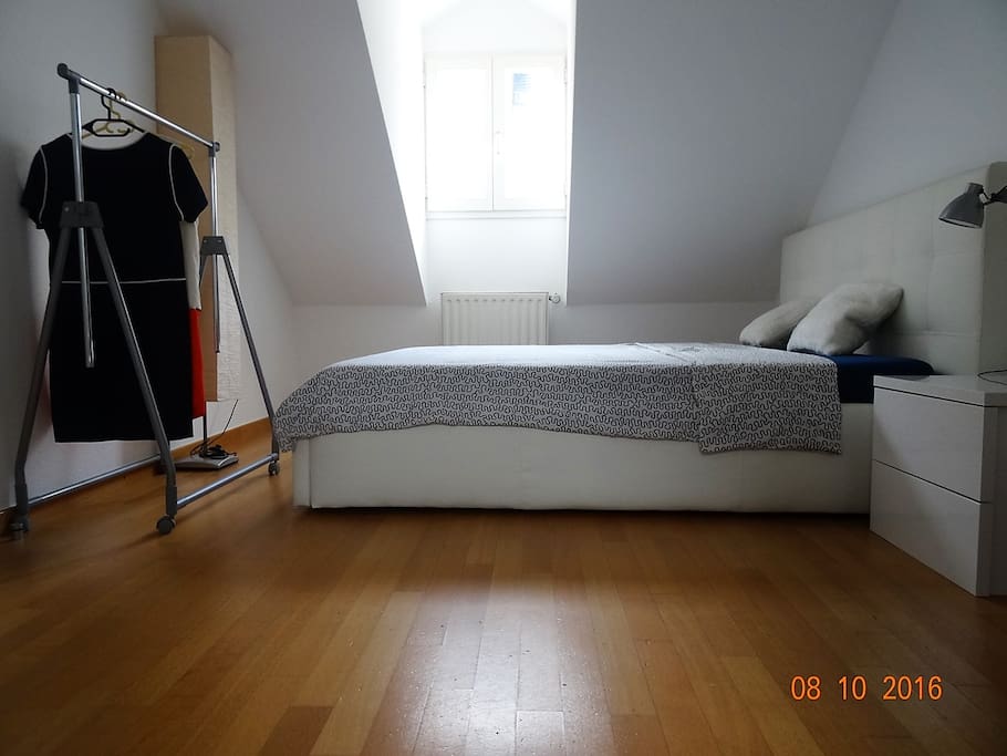 Kingsize bed (160cm)
