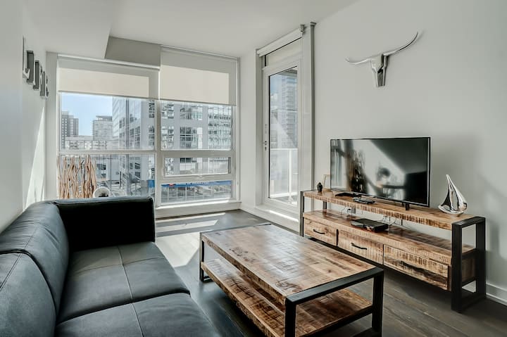 Luxury 2br Downtown Ottawa | Balcony & Views - Gatineau