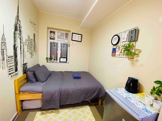 Homey Studio Hong Kong next to HKU MTR station