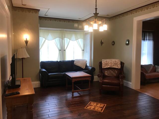 Beautiful, large, 2 bedroom apartment.