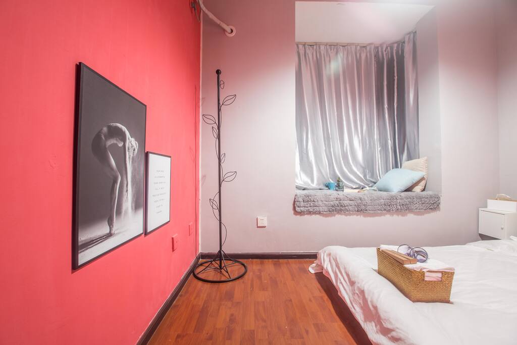 一楼榻榻米,1.5*2m大床,进口床垫