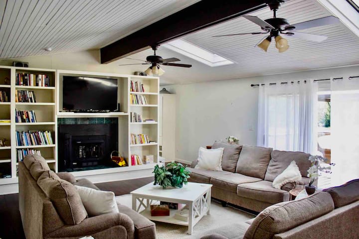 Columbia Station's Country Getaway - Grafton, OH