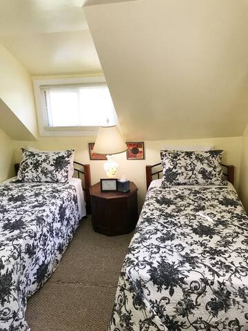 Lofty Hilltop Private room