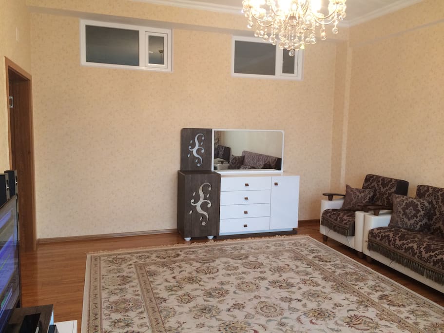 living room (diiferent angle)