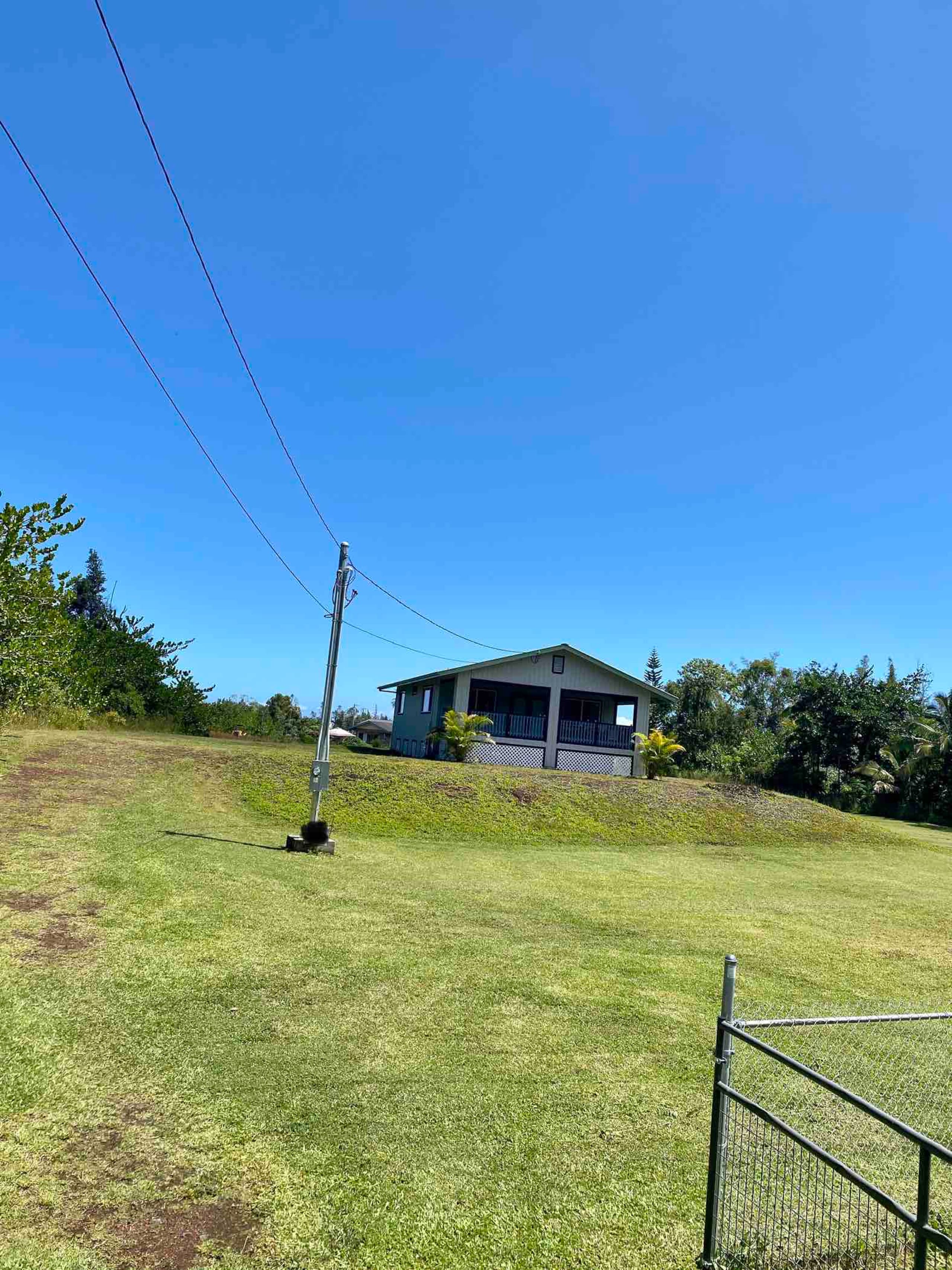 Home in Keaau · ★4.92 · 2 bedrooms · 2 beds · 2 baths - Image 16
