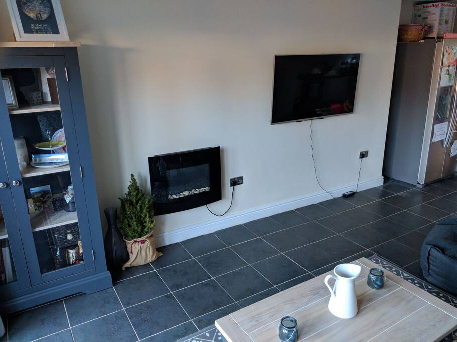 Living Room No 2
