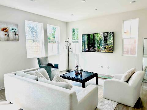 Luxurious modern family home, new construction