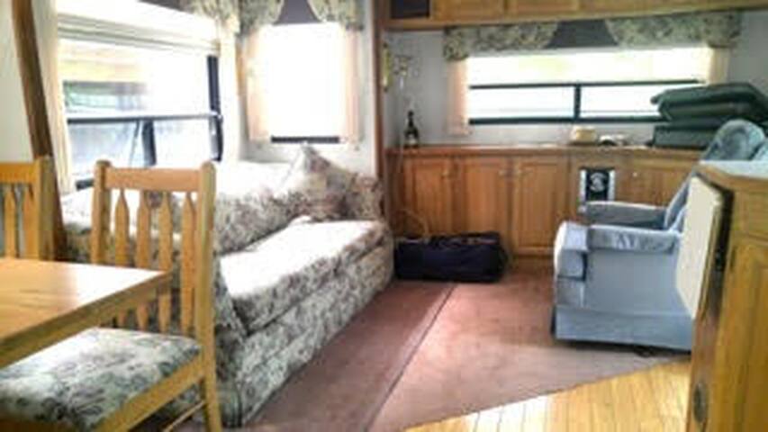 Airbnb Pinery Provincial Park Vacation Rentals Places To Stay