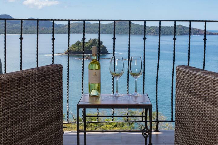 Ocean views by day, unforgettable sunsets by night