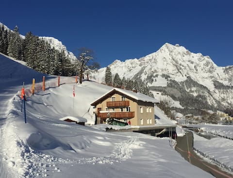 Successful Airbnb property: Erdstern vacation rental right on the ski slope in Engelberg