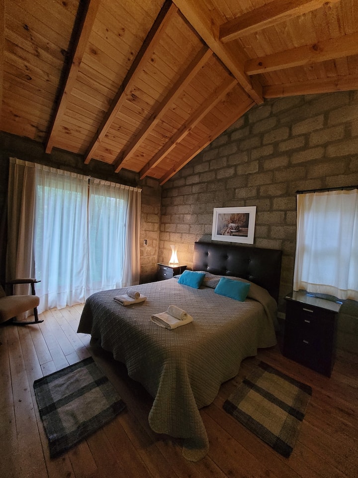 Chambre principale avec dressing à l'étage.