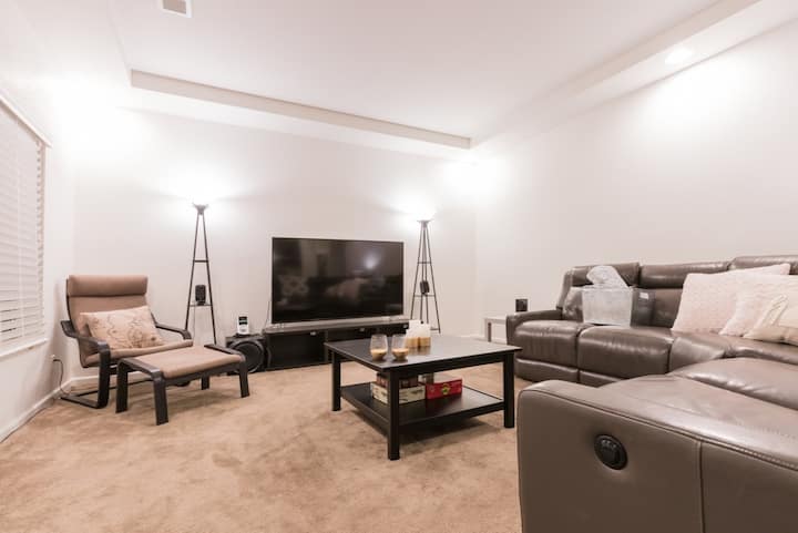 21 Beds-spacious Luxury Home-over 5200sf 4 Levels - Brighton, CO