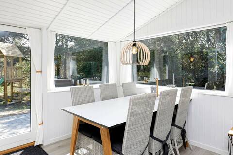 6 person holiday home in blåvand