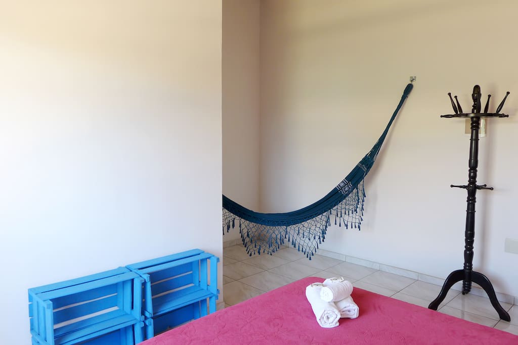 Rede para relaxar.
Hammock to relax.
