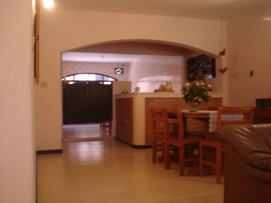 Sala de estar e cozinha