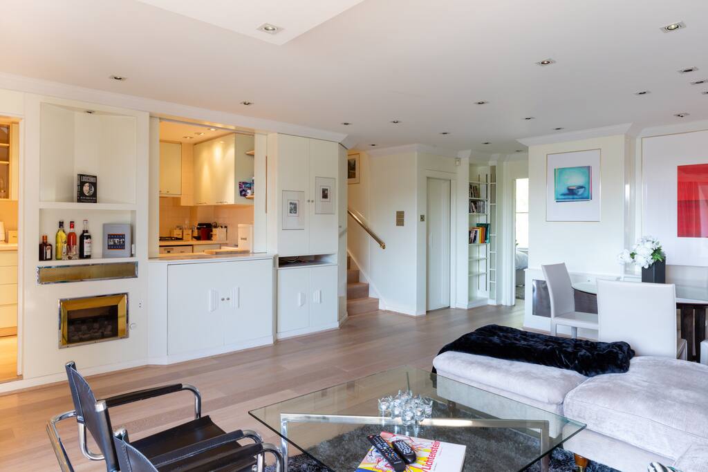 Living Room - Fireplace and TV place