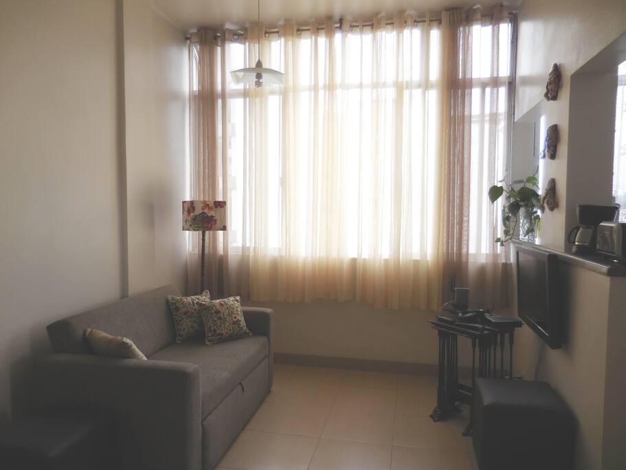Agora com ar-condicionado na sala também.