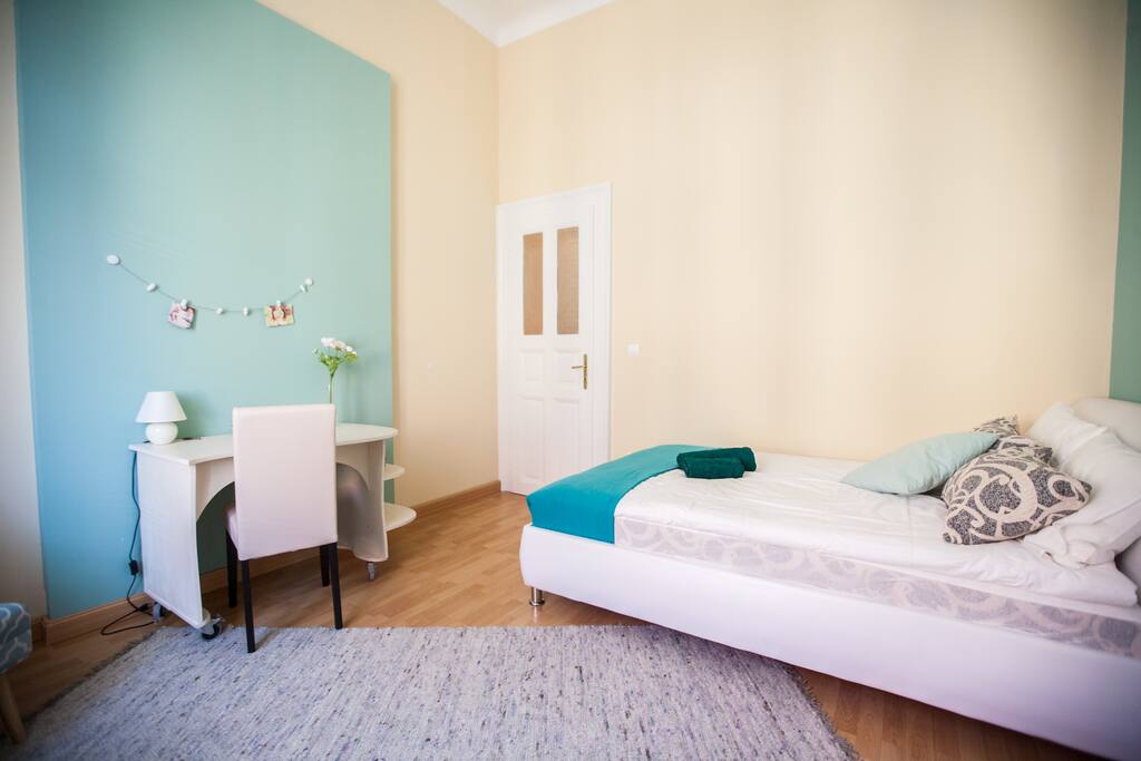 Room 1
