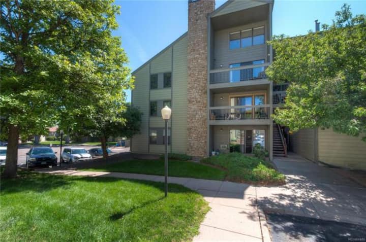 Littleton Penthouse Condo - Lakewood