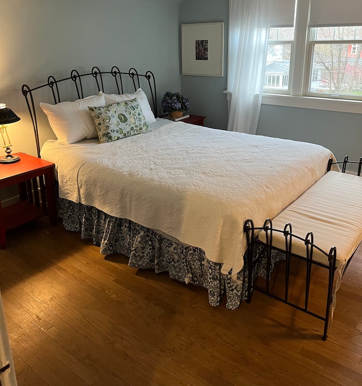 Брачен кревет (широк 150-179 см), втор кат 