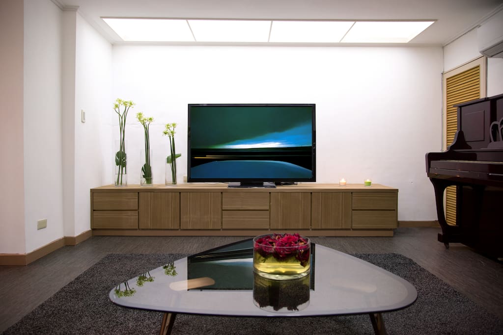 Wide screen TV大银幕液晶电视