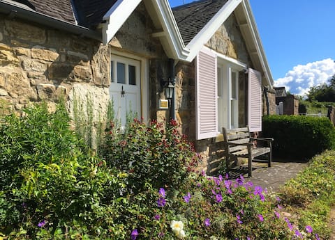 Charming cottage in the heart of Gullane