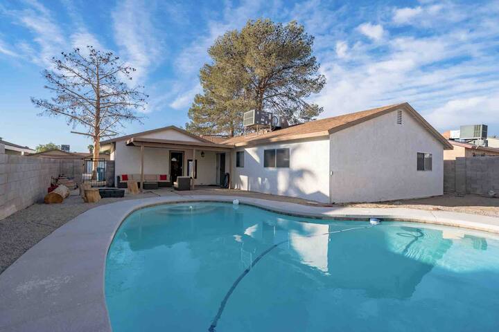 Weekend getaway 3-Bedroom home away from home gallery image 2