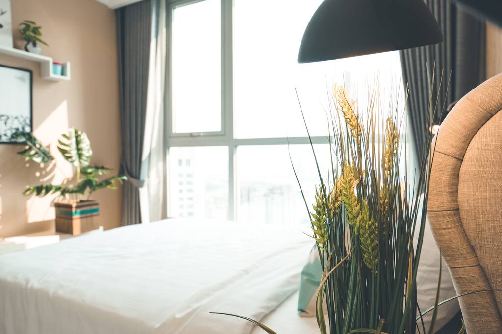 2nd bedroom with the same view with balcony