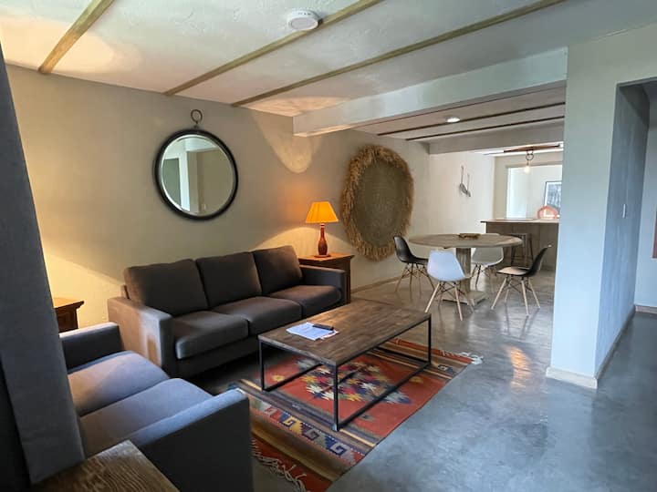Casita En El Centro, Remodelada Con Parking - San Miguel de Allende