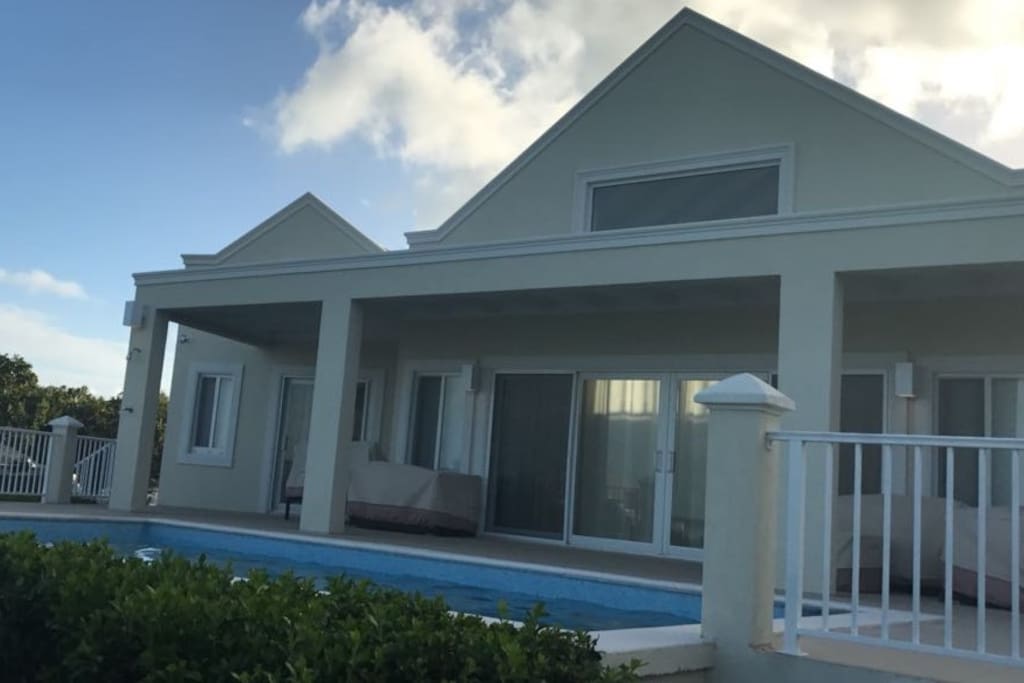 Pool deck