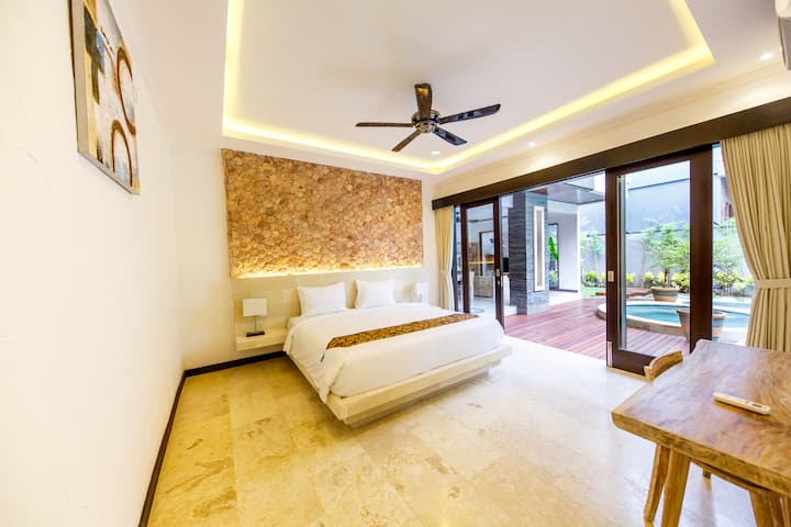 75 Off 3 Br Suzuki Villa 3 Central Of Seminyak Villas For Rent In Seminyak Bali Indonesia