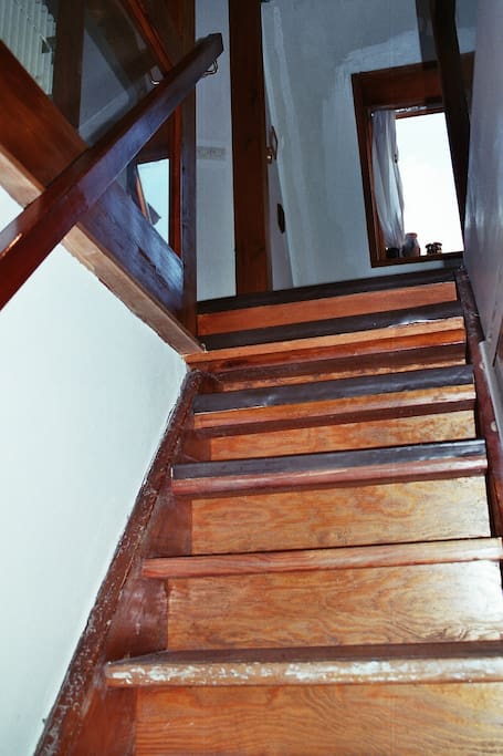 L'escalier d'accès au 1er