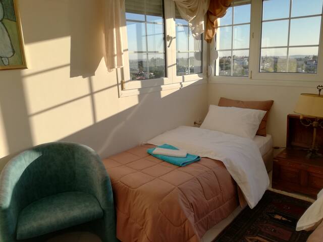 Πολυτελής κατοικία με θέα τον Θερμαϊκό gallery image 4