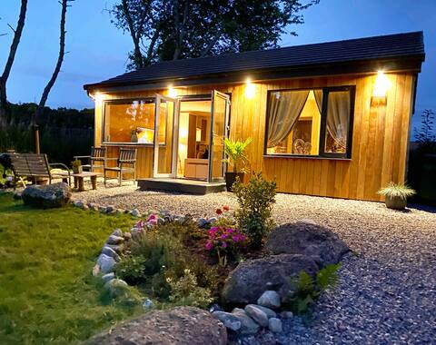 Druid House Lodge. Romantic, countryside Lodge.