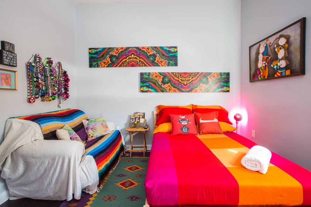 Guests comment that the full-sized bed is quite comfy.