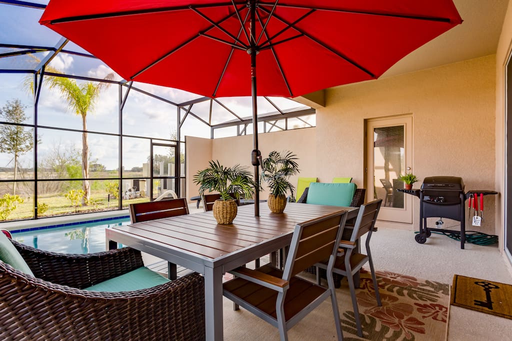 Outdoor Dining South Facing