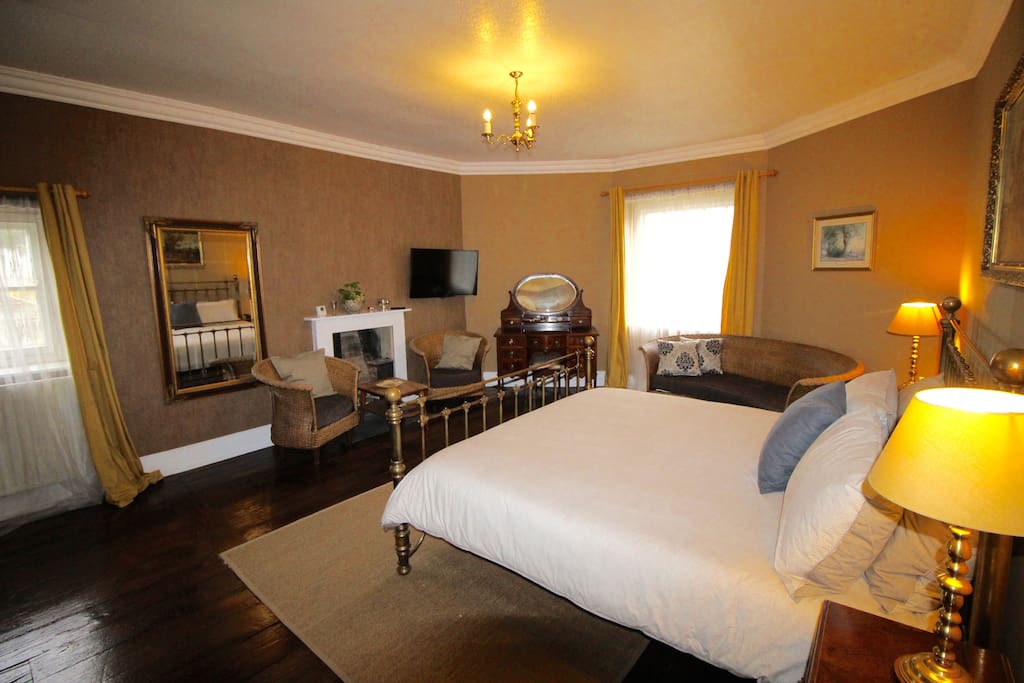 Beautiful Large Room