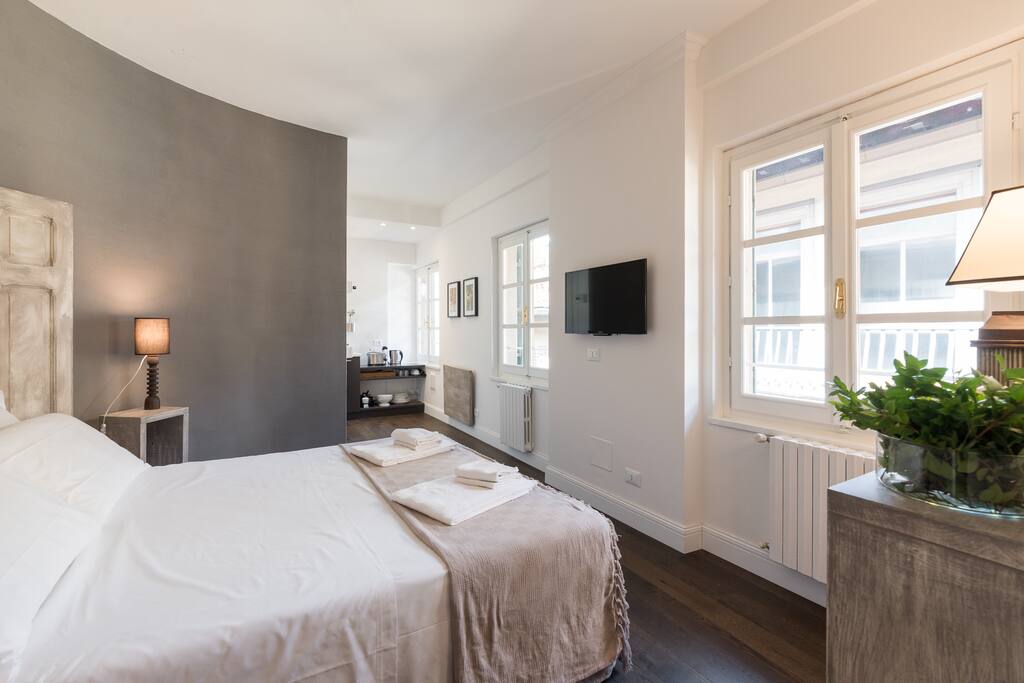 DOUBLE BED