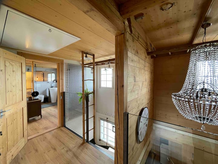 Flur im ersten Obergeschoss zwischen den Suiten Fritzli und Grittli