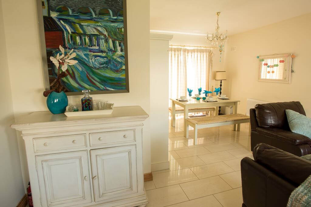Huge Living Room/Dinning Area