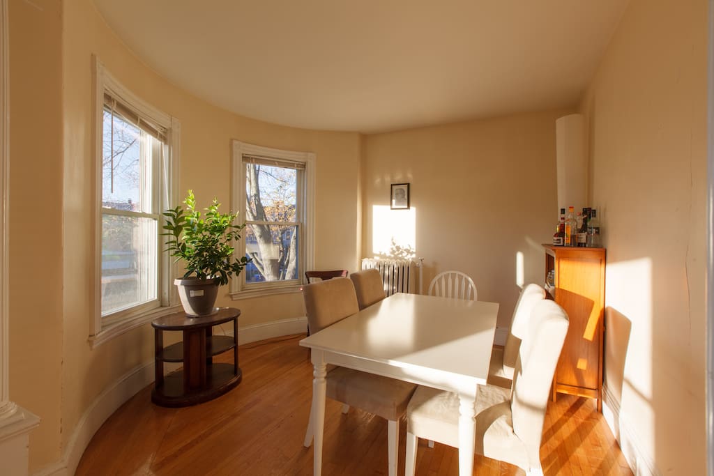 Living/dining room