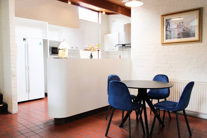 European country style family house with 4BD,4Bath gallery image 5