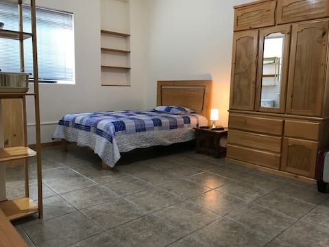 Habitación amplia con baño y kitchen en Miraflores